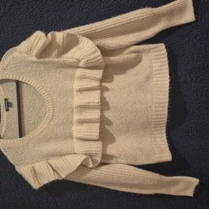 Wild Fable | Cream Ruffle Knit Sweater Cropped Pullover | Medium